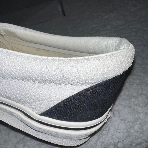 Vans Classic Slip On Shoes Men's Size 11 Black Reptile Rattlesnake 721356 - Picture 8 of 8